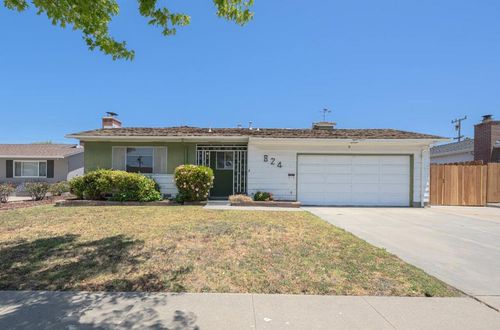 824 Fairfax Dr, Salinas, CA, 93901-1227 | Card Image