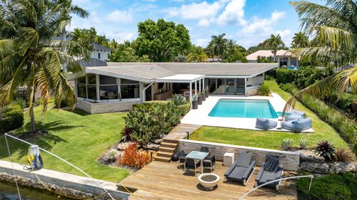 1425 Middle River Dr, Fort Lauderdale, FL, 33304-1525 | Card Image