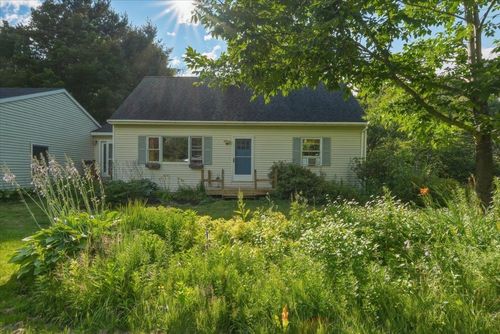 3477 Stage Rd, Jericho, VT, 05465-9544 | Card Image