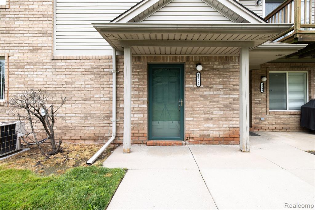 Frazho Rd, Warren, MI 48091