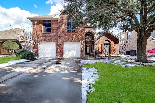 328 Tioga St, Burleson, TX, 76028-8194 | Card Image