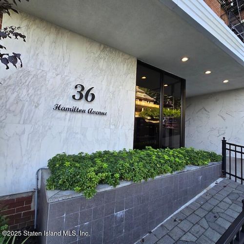 4s-36 Hamilton Ave, Staten Island, NY, 10301-1816 | Card Image