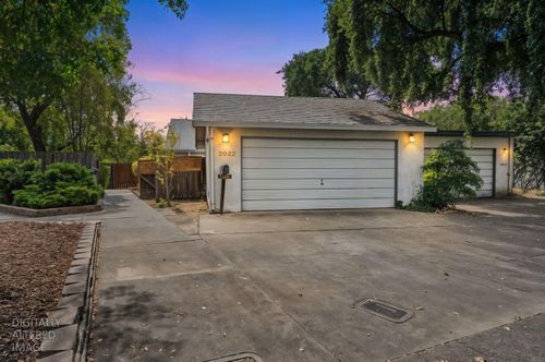 2022 E 8th Street, Davis, CA, 95618 | Card Image