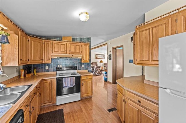 8 Leclaire Dr, House other with 3 bedrooms, 2 bathrooms and null parking in Milton VT | Image 12