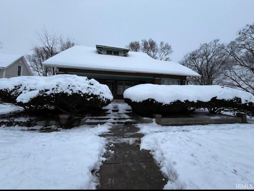 317 S Main St, Monticello, IN, 47960-2333 | Card Image