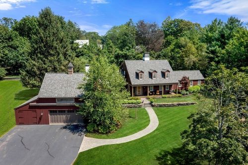 4 Hammond Way, Andover, MA, 01810-4932 | Card Image