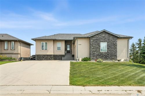 900 Water Ridge Cres, Humboldt, SK, S0K2A0 | Card Image