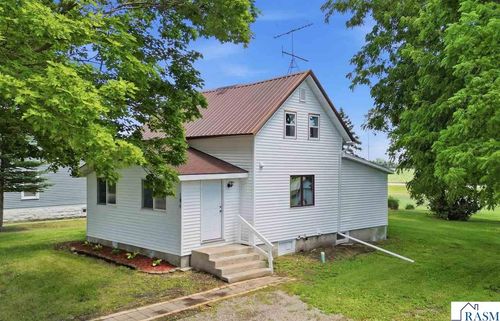 104 N Secor St, Bricelyn, MN, 56014-4500 | Card Image