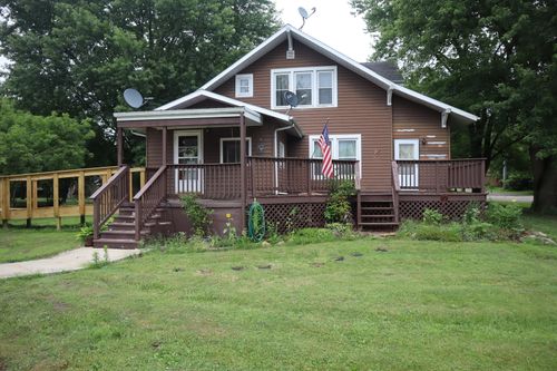 105 Bradley St, New Bedford, IL, 61346-1004 | Card Image