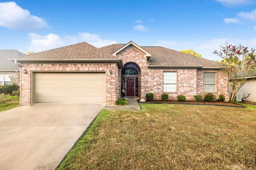 433 Wisteria Dr, Bauxite, AR, 72011-8932 | Card Image