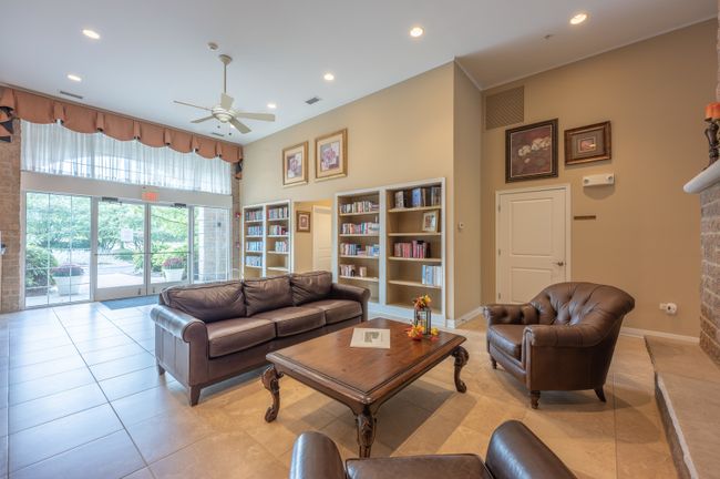 UNIT-110 - 2676 Stone Cir, Condo with 2 bedrooms, 2 bathrooms and 1 parking in Geneva IL | Image 27
