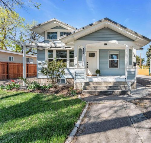 835 Ash St, Twin Falls, ID, 83301-6560 | Card Image