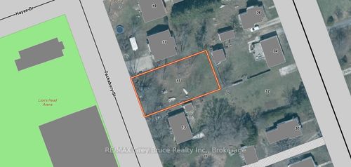 15 Tackabury St, Lions Head, ON, N0H1W0 | Card Image