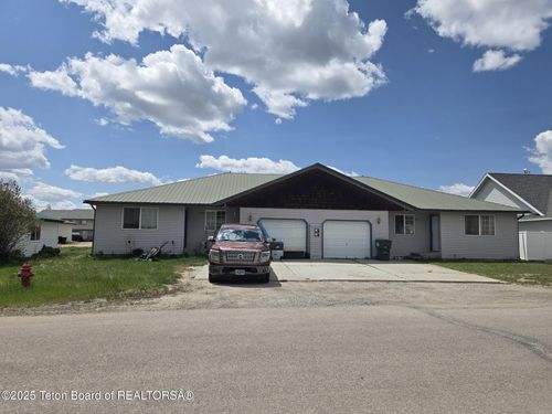 a-376 S Ashley Ave, Pinedale, WY, 82941-5019 | Card Image