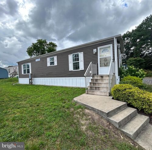 701 7th St, JACKSON, NJ, 08527-2810 | Card Image
