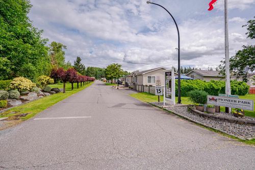 62-27111 0 Ave, Aldergrove, BC, V4W2T1 | Card Image