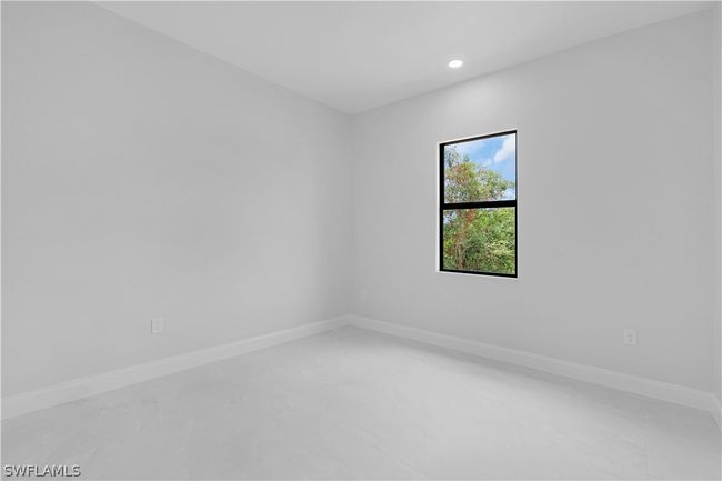 View of spare room | Image 22