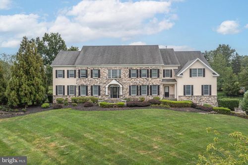 313 Matthews Ln, Newtown, PA, 18940-4128 | Card Image