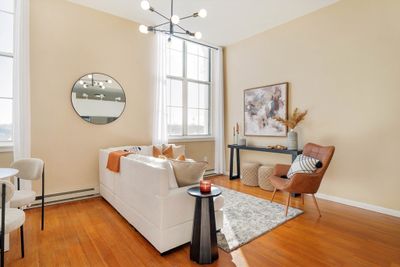 PH16 - 240 Heath Street, Condo with 2 bedrooms, 1 bathrooms and 1 parking in Boston MA | Image 2