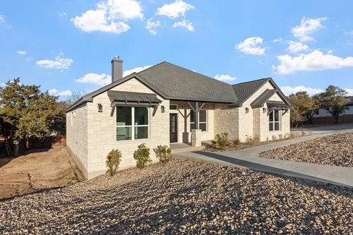 117 Stoneledge Dr, Fredericksburg, TX, 78624-7378 | Card Image