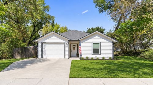 3125 Millet Ave, Fort Worth, TX, 76105-3327 | Card Image