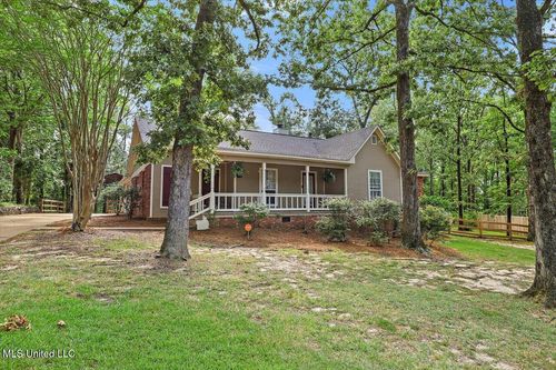 104 Hunter Ct, Madison, MS, 39110-8789 | Card Image