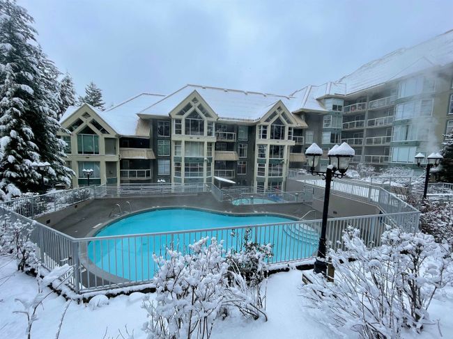 420 - 4910 Spearhead Place, Condo with 2 bedrooms, 2 bathrooms and 1 parking in Whistler BC | Image 1