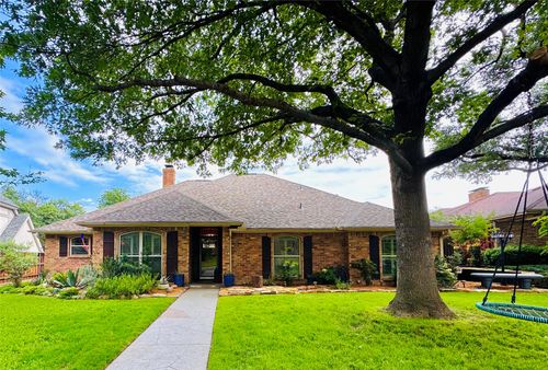 6423 Redpine Rd, Dallas, TX, 75248-2949 | Card Image