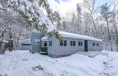 129 Mountain Base Road, Goffstown, NH, 03045 | Card Image