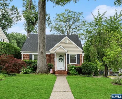 193 Wales Ave, River Edge, NJ, 07661-2237 | Card Image