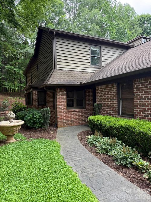 7434 Newmans Ln, Charlotte, NC, 28270-6001 | Card Image