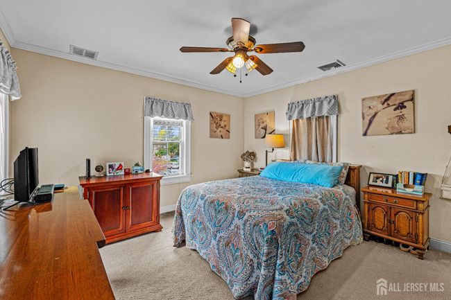 356 Front St, House other with 3 bedrooms, 2 bathrooms and null parking in Dunellen NJ | Image 30
