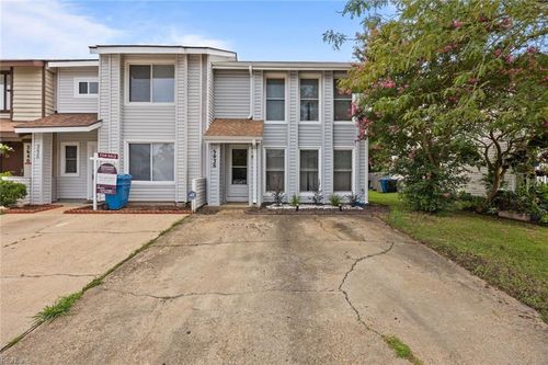 3636 Chimney Creek Dr, Virginia Beach, VA, 23462-6819 | Card Image