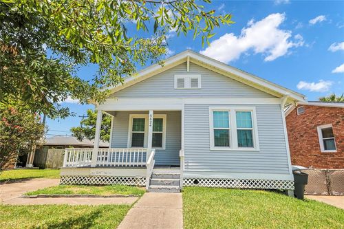 5624 Avenue P 1/2, Galveston, TX, 77551-5149 | Card Image