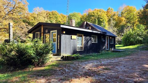 205 Locke Rd, Perry, ON, P0A1Y0 | Card Image