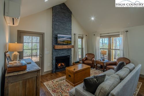 485 Bear Ridge Trl, Fleetwood, NC, 28626-9729 | Card Image