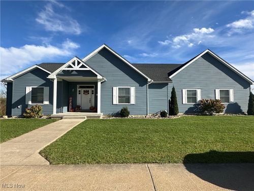 22 Kennedy Dr, Caldwell, OH, 43724-9004 | Card Image