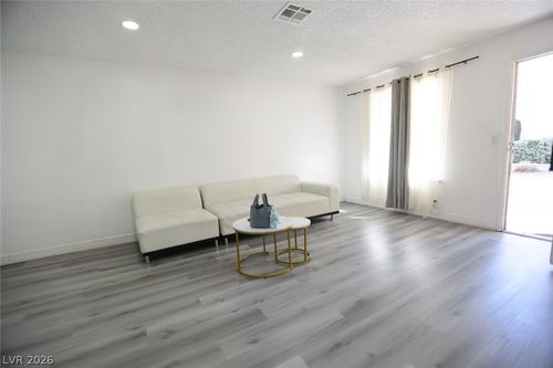 a-3232 Jericho St, Las Vegas, NV, 89102-7348 | Card Image