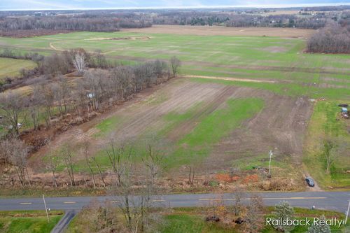 4404 Peach Ridge Ave Nw, Grand Rapids, MI, 49544-9762 | Card Image