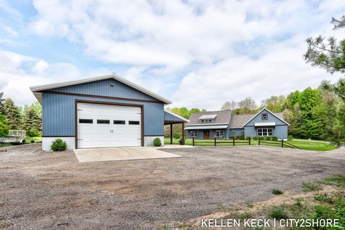 2263 136th Ave, Dorr, MI, 49323-9539 | Card Image