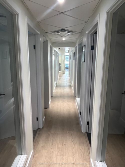 office-no-5-823 College St, Toronto, ON, M6G1C9 | Card Image