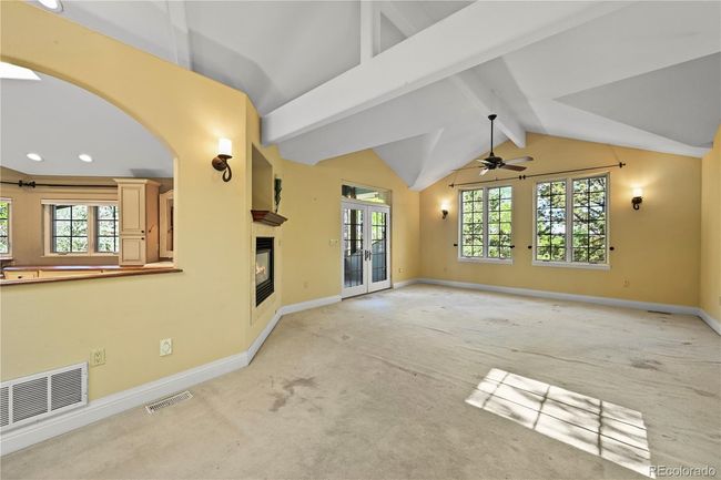Guest Suite bedroom | Image 15