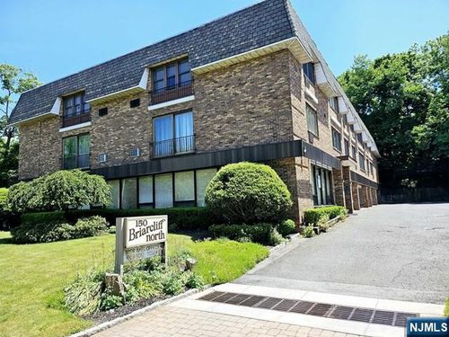 150 County Rd, Tenafly, NJ, 07670-1840 | Card Image