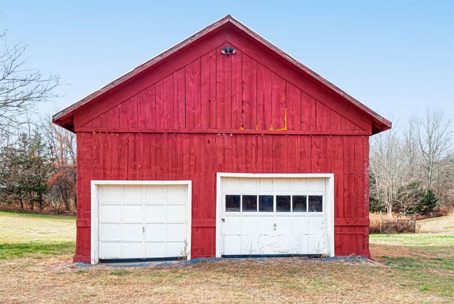 Barn | Image 22