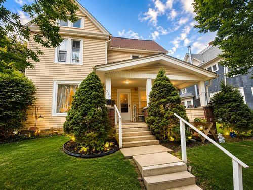 526 Grant St, Ashland, OH, 44805-3107 | Card Image