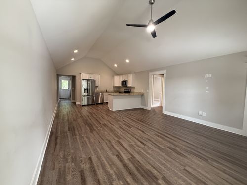 103C Oak Park Dr, Dickson, TN, 37055 | Card Image