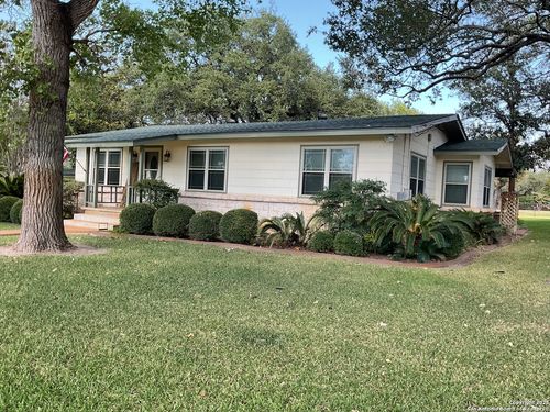 1408 Libold Dr, Devine, TX, 78016-1306 | Card Image