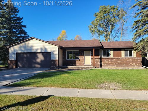 820 Montana St, Marysville, MI, 48040-1292 | Card Image