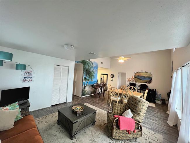 219 Whispering Palms, House other with 3 bedrooms, 2 bathrooms and null parking in Freeport TX | Image 12