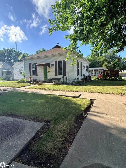 3001 Avenue J, Fort Madison, IA, 52627 | Card Image